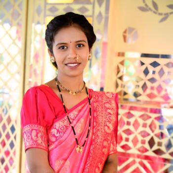 Babysitter in Nashik: Poonam