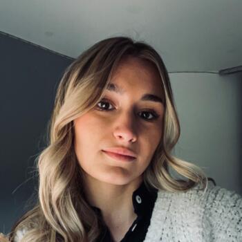 Babysitter in Espoey: Laurine
