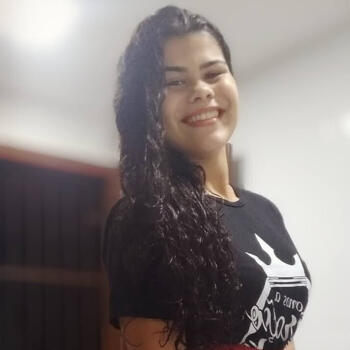 Babysitter in Viana: Larissa