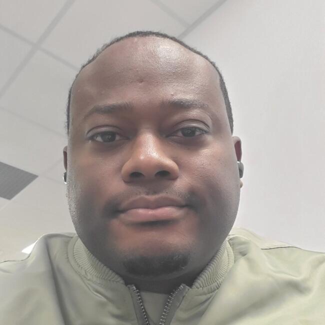 Job de garde d'enfants à Nanterre: Aoki