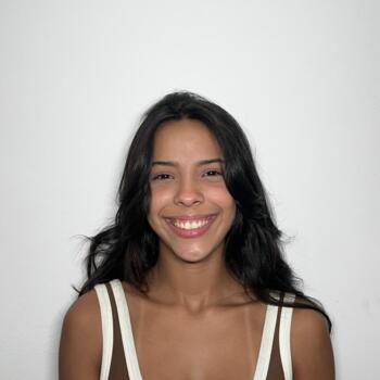 Babysitter in Rio Bonito: Ester