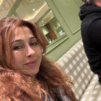 Babysitting job in London: babysitting job Zuhal
