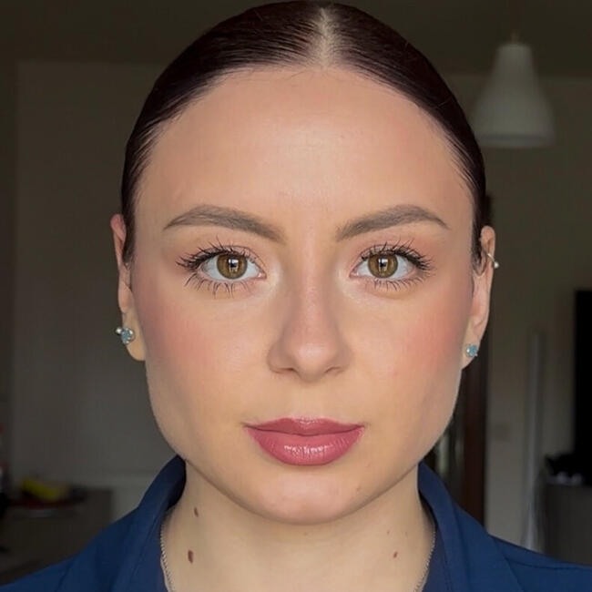 Babysitter in Halle: Inga