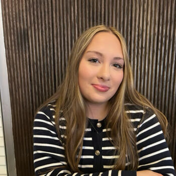 Babysitter in Lowell: Heather