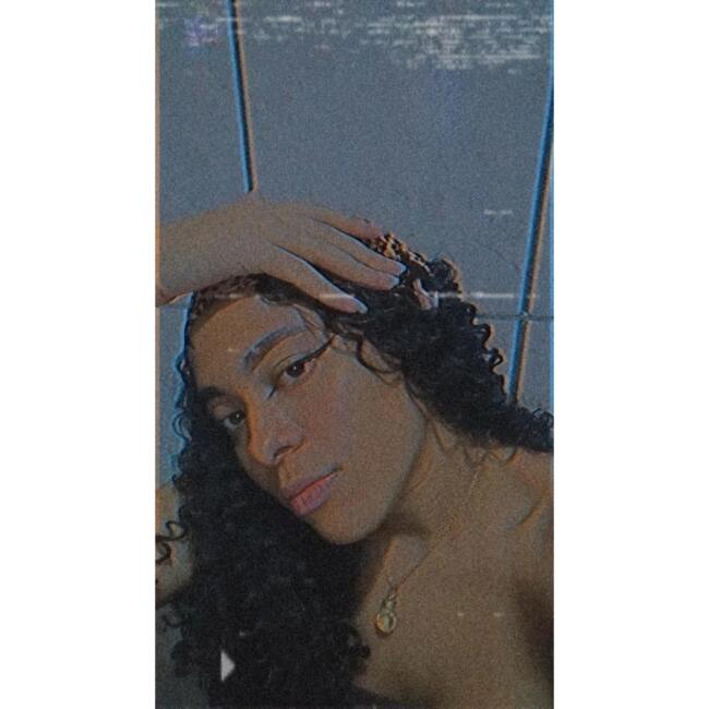 Babysitter in Salvador: Jaqueline