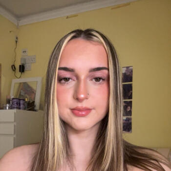 Babysitter in Aylesbury: Natalie