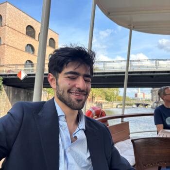 Babysitter in Berlin: Arash