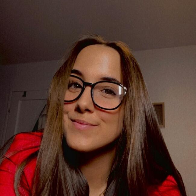 Babysitter in Messincourt: Emeline