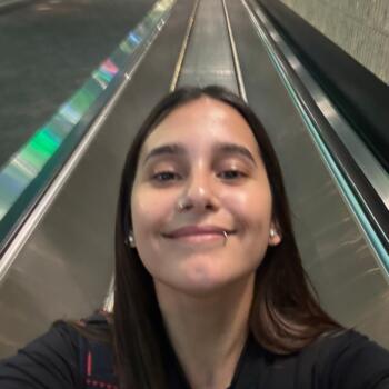 Niñera en Batán: Valentina