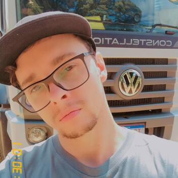 Babysitting job in Videira: babysitting job David