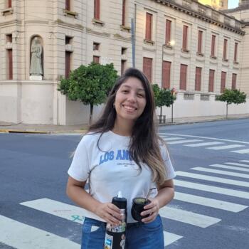 Niñera en La Plata: Vivian