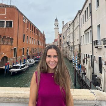 Babysitter in Bilbao: Alicia