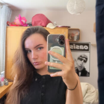 Babysitter in Dover: Jessica