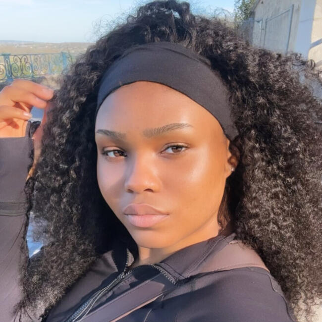 Babysitter in Saint-Germain-en-Laye: Séréna