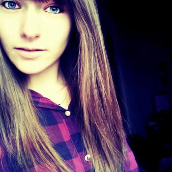 Babysitter in Saint-Louis-de-Montferrand: Sandy