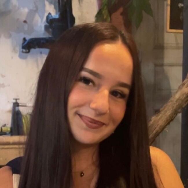 Babysitter in Pézenas: Coleen