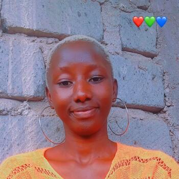 Babysitter in Nairobi: Tanya