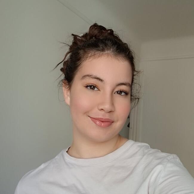 Babysitter in Paris: Celina