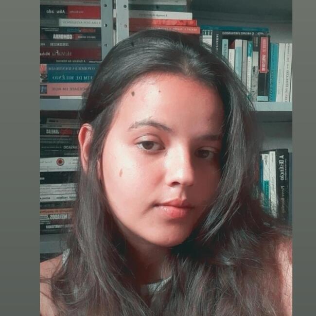 Babysitter in Uberaba: Vitoria