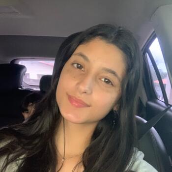 Babá Criciúma: Larissa Silveira