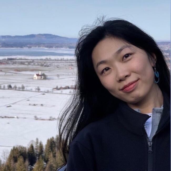 Babysitter in München: Yang