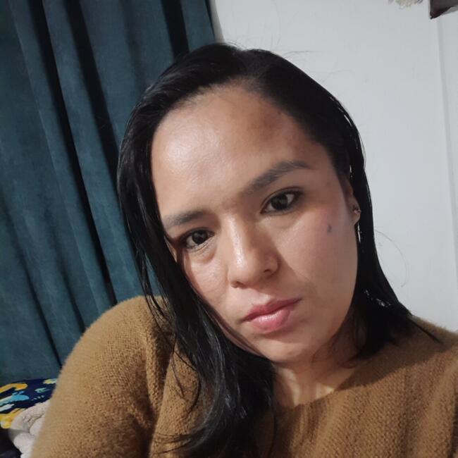 Babysitter in Ate: Marga Edith