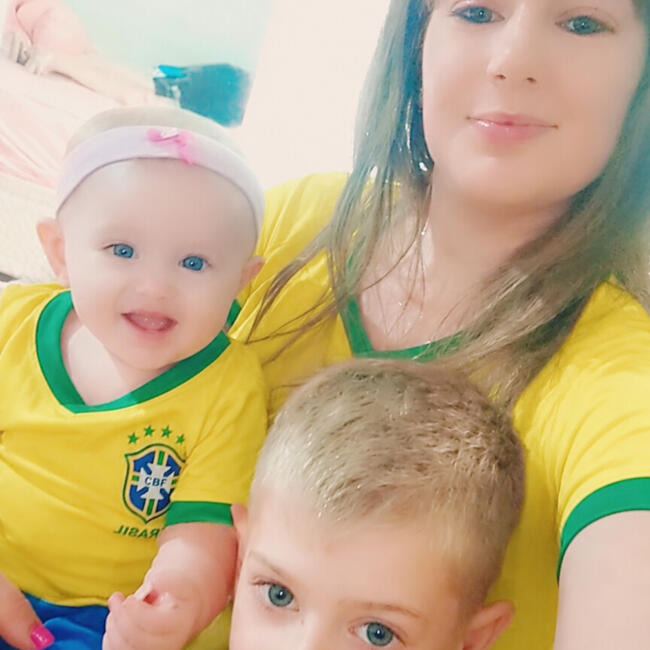 Babysitter in Morro Reuter: Debora