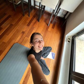 Baby-sitter in Levallois-Perret: Nell RIOU