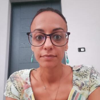 Babysitter a Aversa: Laura