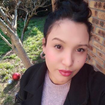 Babysitter in Vitry-sur-Seine: Souad