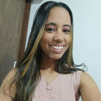 Babysitter Brasília: Fabiana