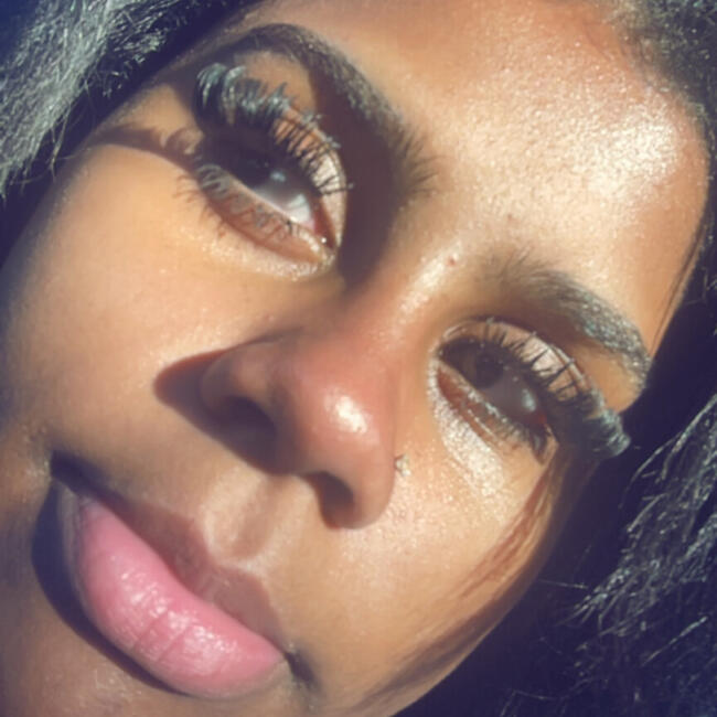 Babysitter in Northampton: Deja