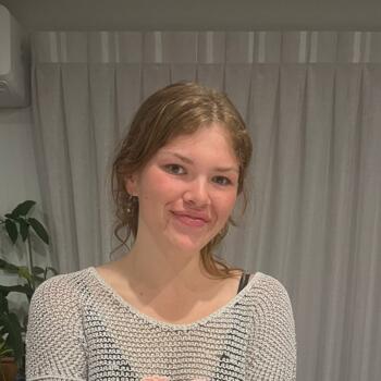 Babysitter in Rolleston: Ella