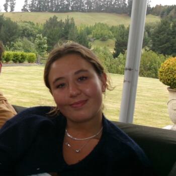 Babysitter in Dunedin: Lulu