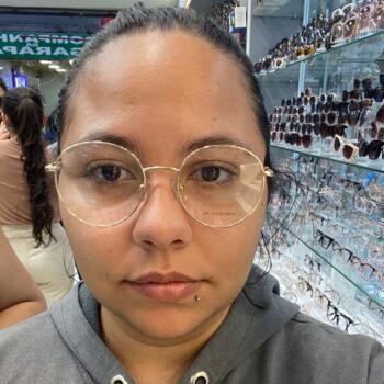 Babá em Belo Horizonte: Emily