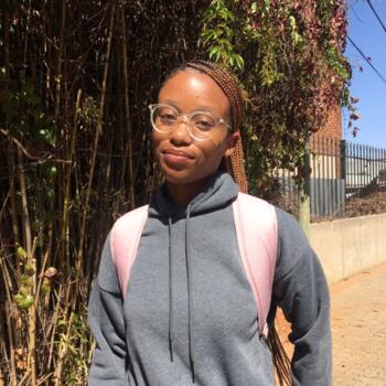 Babysitter Johannesburg: Aphelele