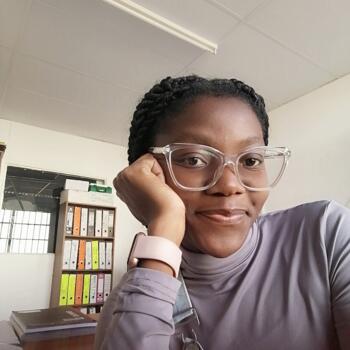 Babysitter Gaborone: Refilwe