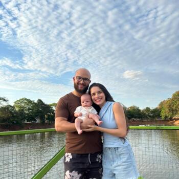 Emprego de babá em Governador Valadares: emprego de babá Ícaro