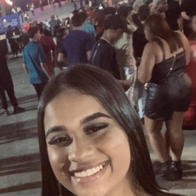 Babysitter in Lagoa do Itaenga: Karolainy