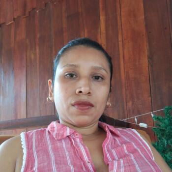 Babysitter in Curime: Adriana María