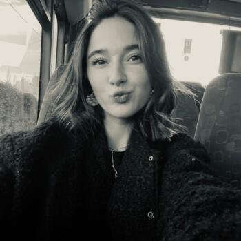 Babysitter in Les Mées: Meline