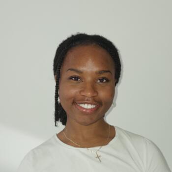 Babysitter Gloucester: Ebube