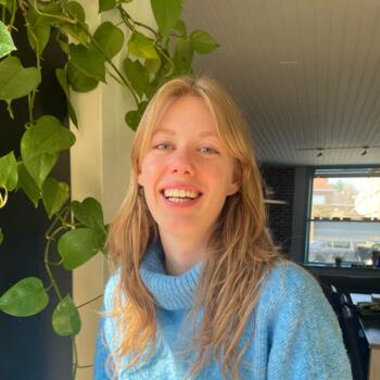 Baby-sitter Bruges: Loes