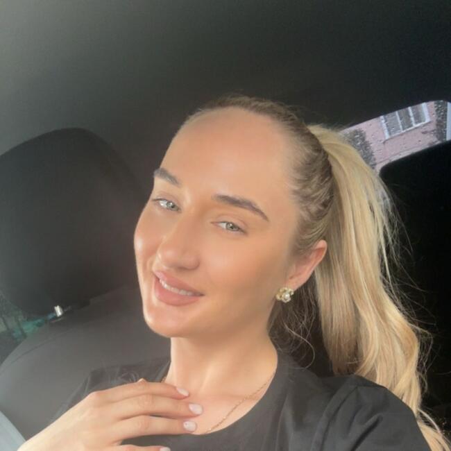 Babysitter in Wingene: Logos Mirela