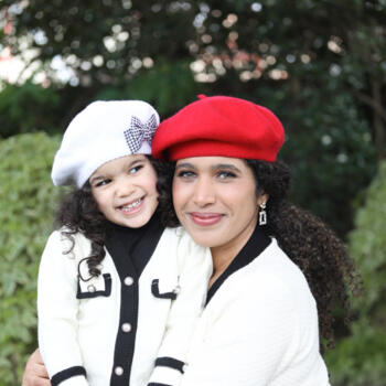 Babysitter in Dún Laoghaire: Hajar