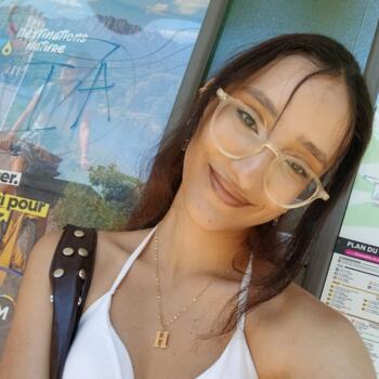 Babysitter in Lyon: Saly