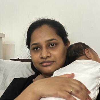 दिल्ली में आया की नौकरी: बेबीसिटिंग से जुड़े काम Paras