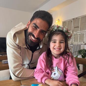 משרת בייביסיטר ב- תל אביב-יפו: Ofir