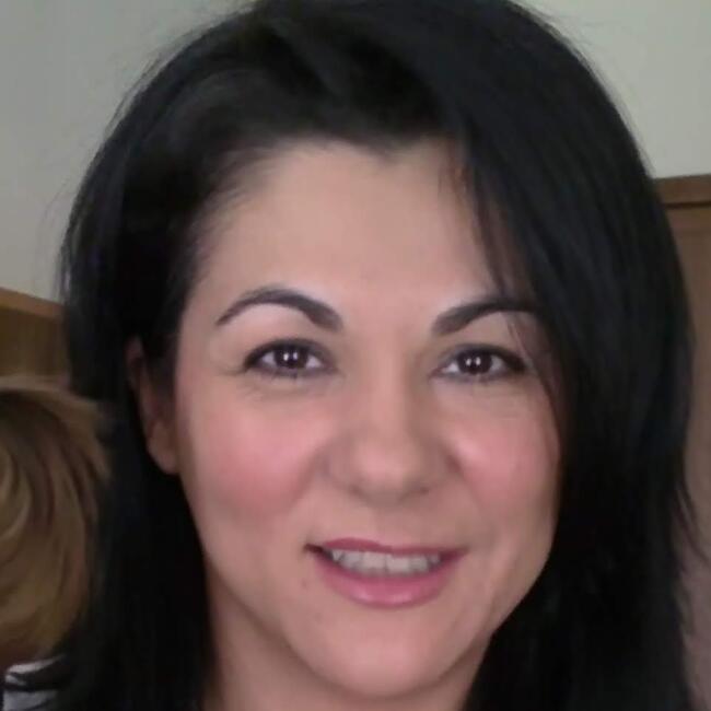 Babysitter στην περιοχή Θεσσαλονίκη: ΑΘΗΝΑ-ΜΑΓΔΑΛΗΝΗ Λεμονη