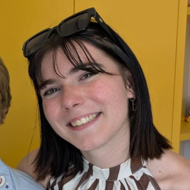 Babysitter in Rennes: Inès